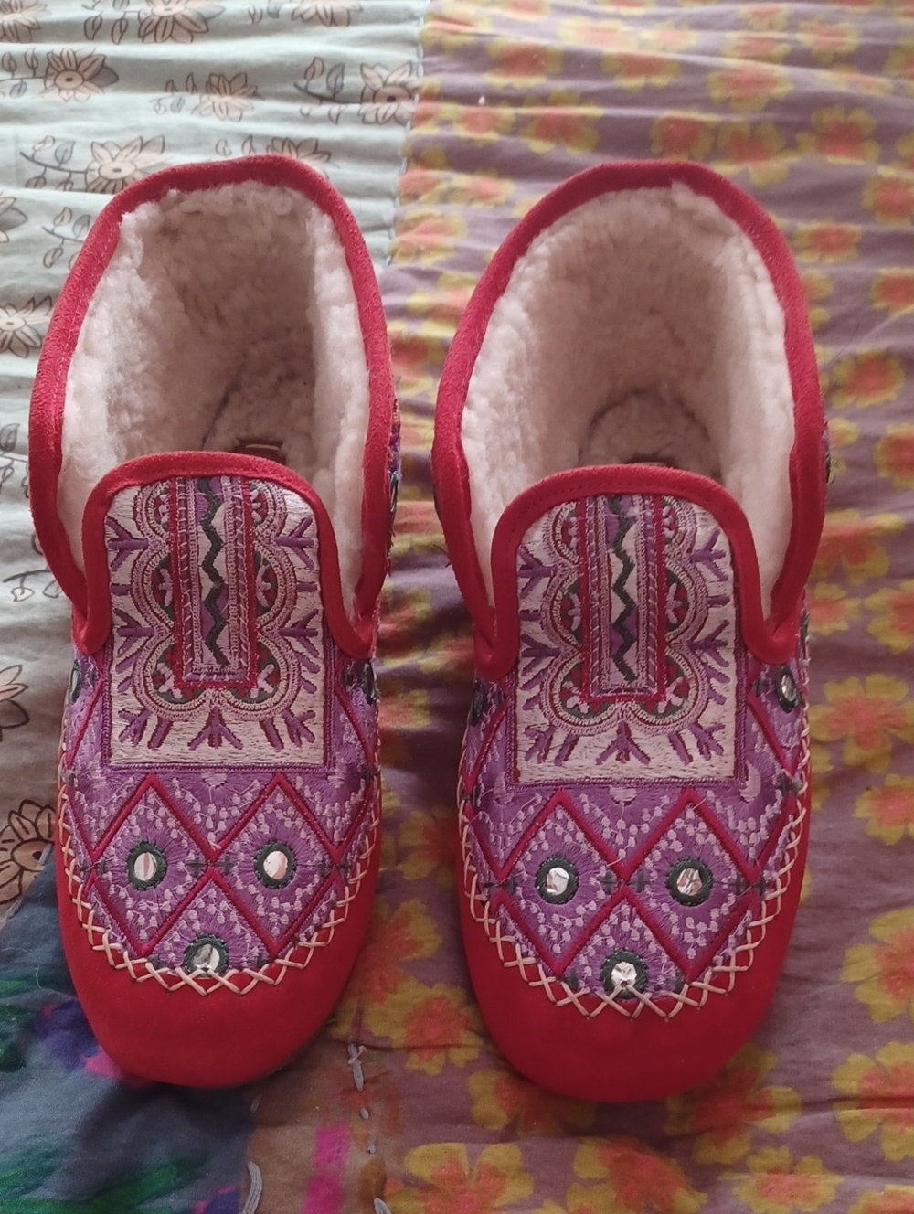 "RARE" Lani Red & Purple Embroidered Women's Slip-On Slippers